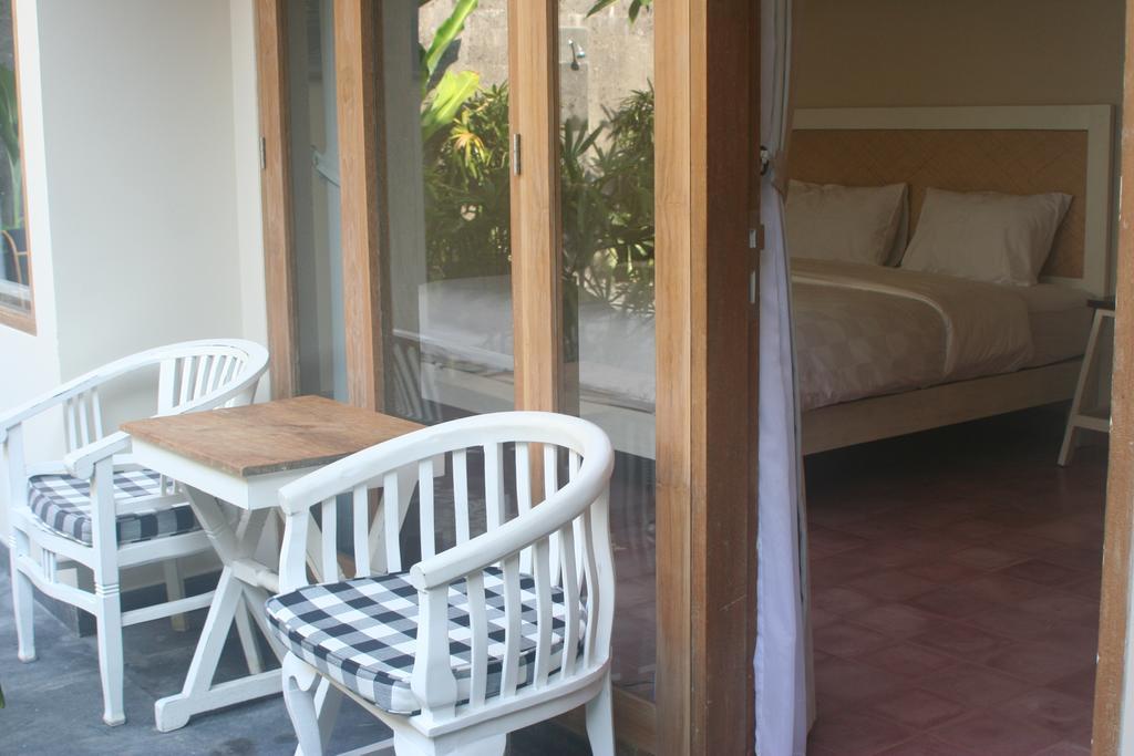 Jukung Guest House Санур Экстерьер фото