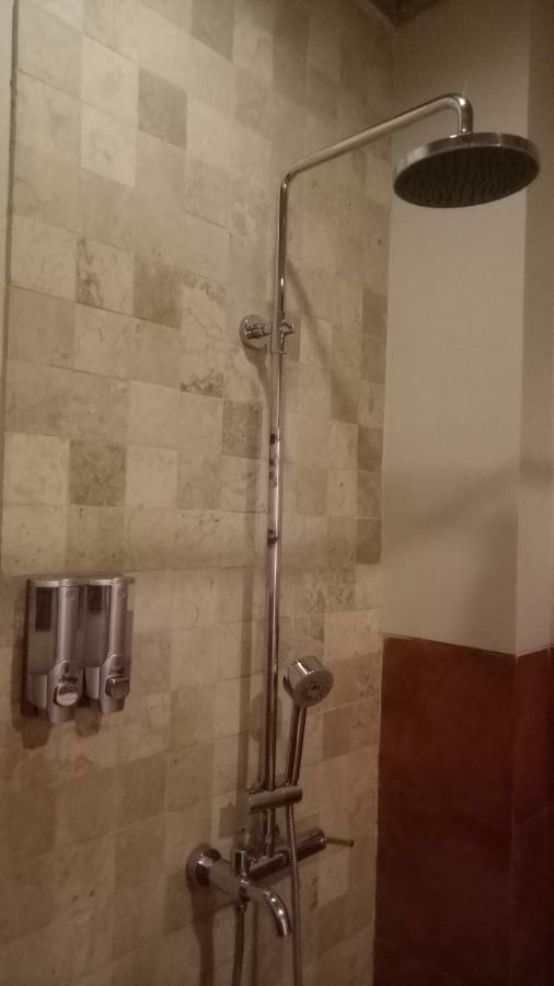 Jukung Guest House Санур Экстерьер фото